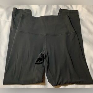 LULULEMON WOMENS LEGGINGS NO TAG SEE MEASUREMENTS